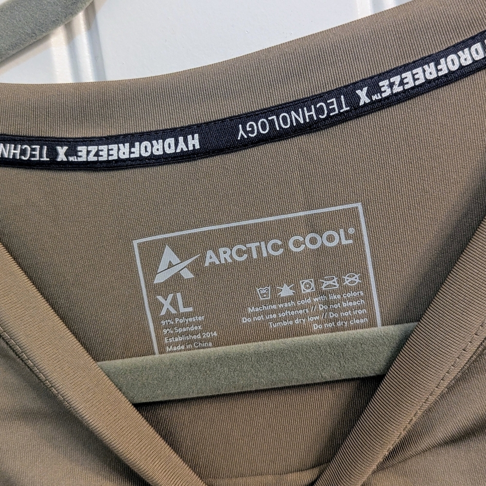 Artic Cool Hydrofreeze X Technology NWOT Lot of 2 - Picture 3 of 5